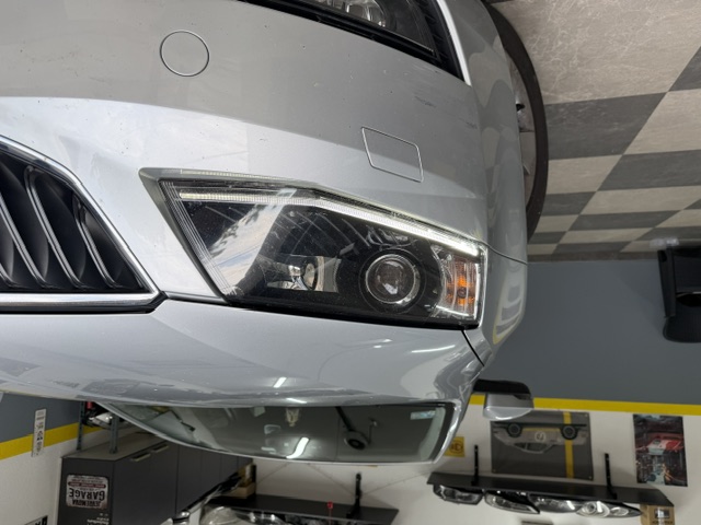 Belo dnevno svetlo na faru